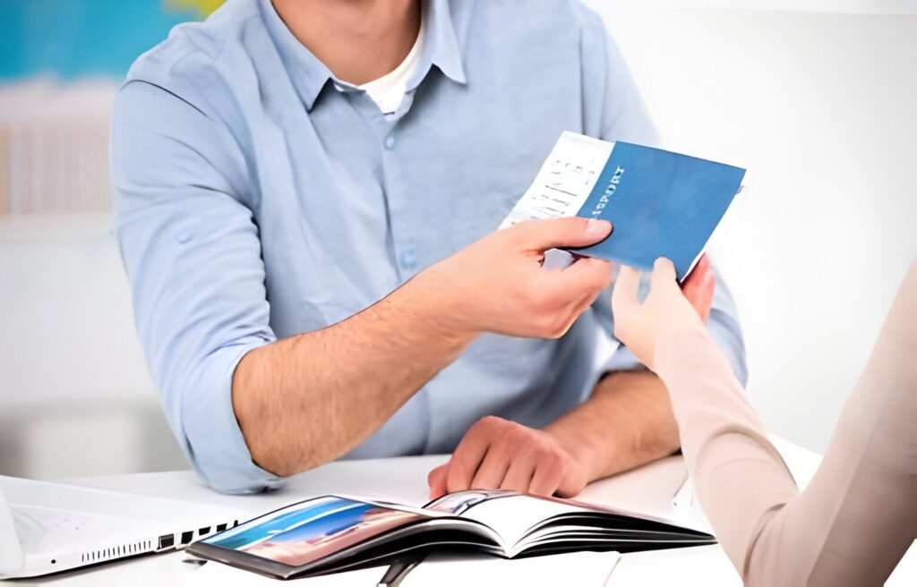 Why Should You Hire a Visa Consultant in Pune?